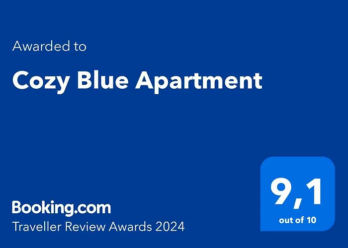 Cozy Blue Apartment By Zain